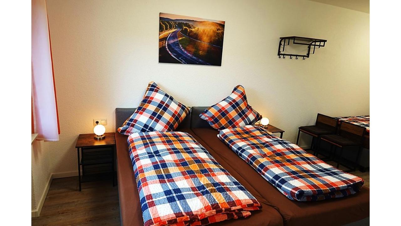 Speedys Bed & Breakfast Раймерат Экстерьер фото